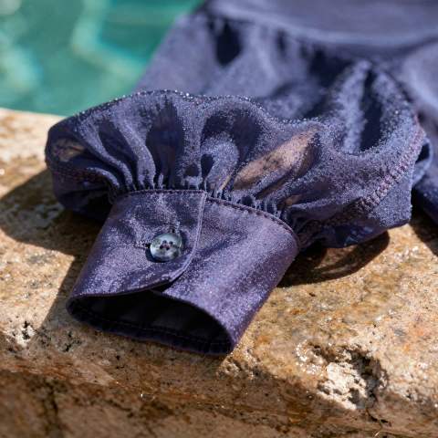 Silk cuff, macro, made with Iris Multiplier